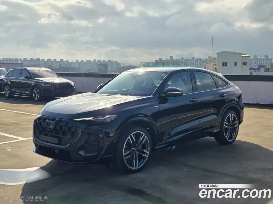 Audi Q5 2025 из KR, фото 4