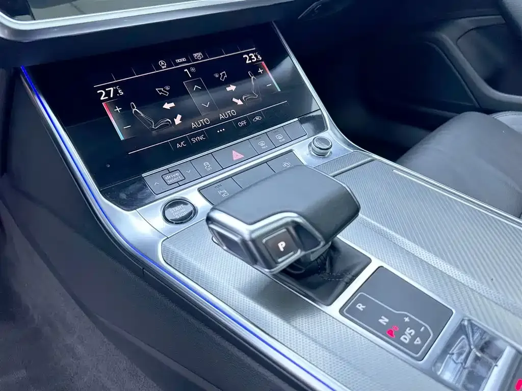 Audi A6L 2021 из CN, фото 8