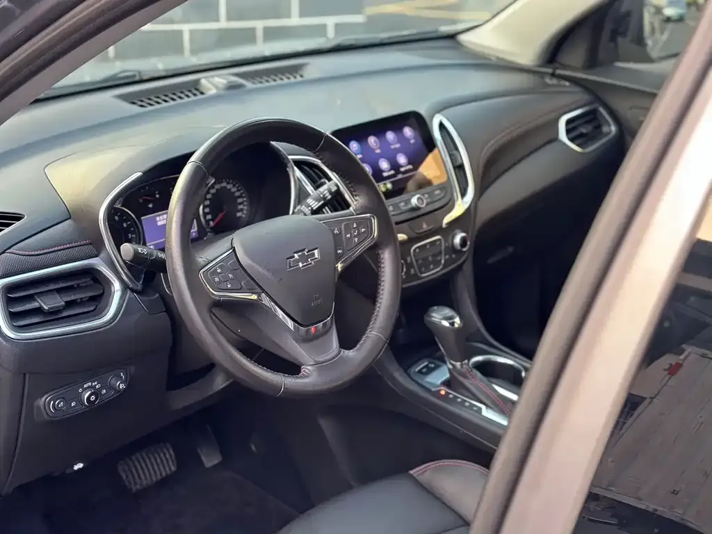 Chevrolet Equinox 2021 из CN, фото 5