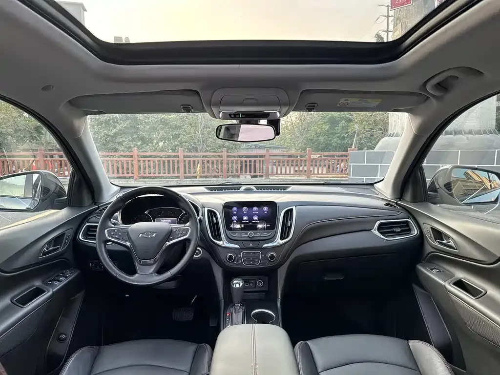 Chevrolet Equinox 2021 из CN, фото 10