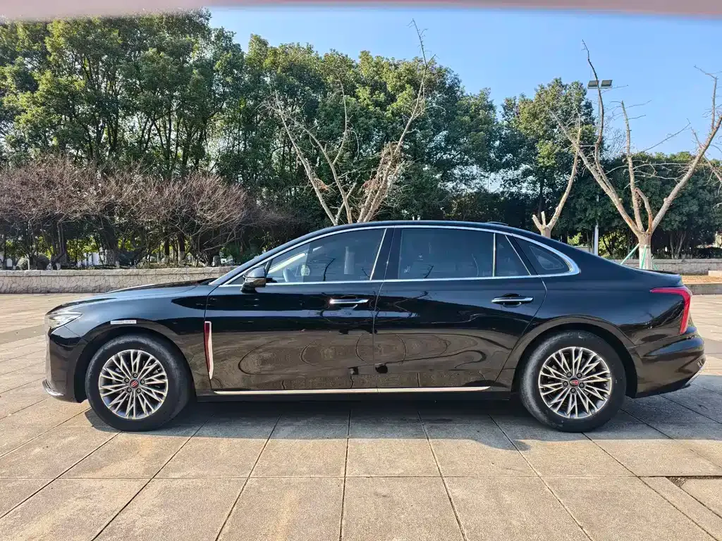 Hongqi H5 — фото 10