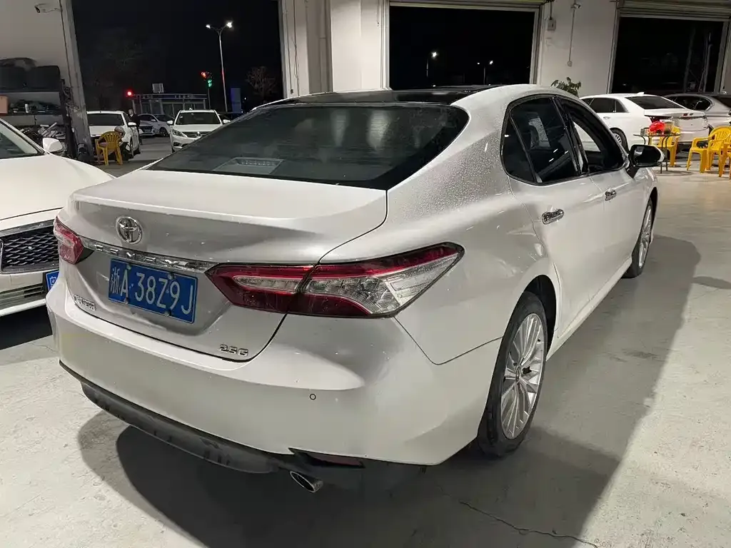 Toyota Camry 2021 из CN, фото 4