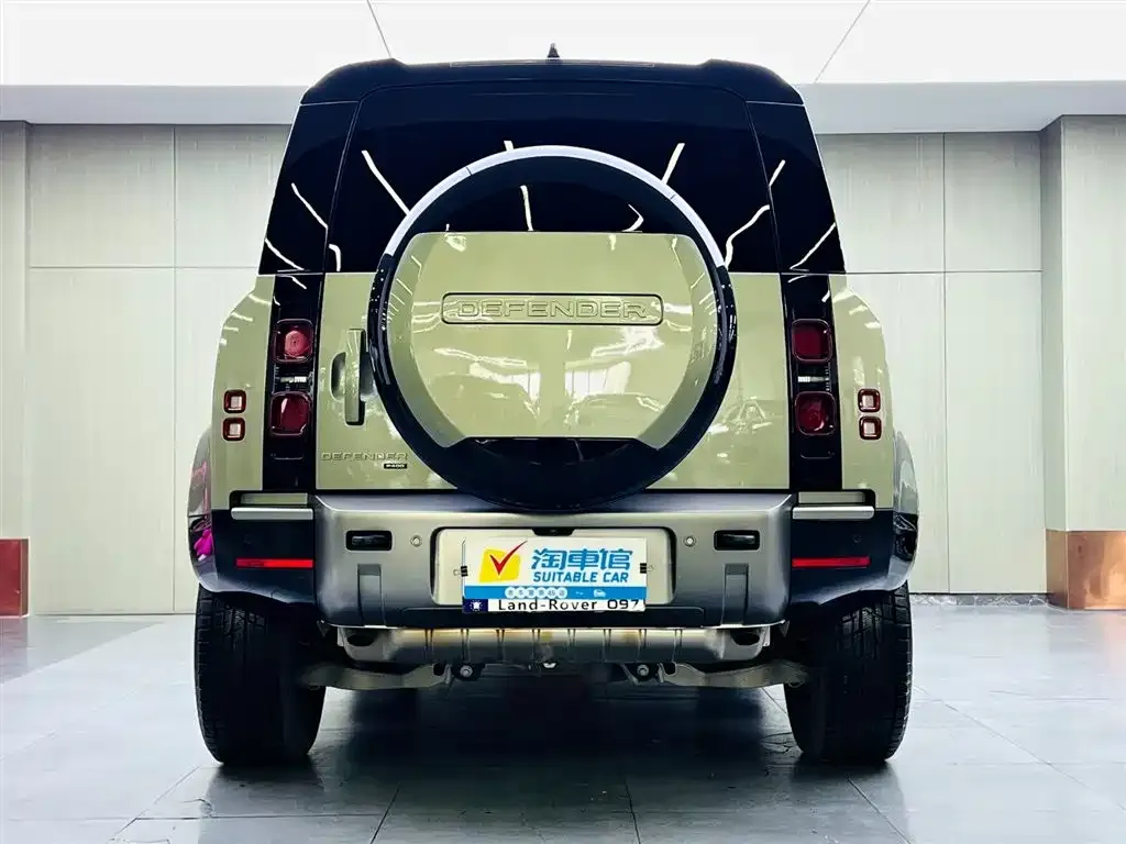Land Rover Defender — фото 5