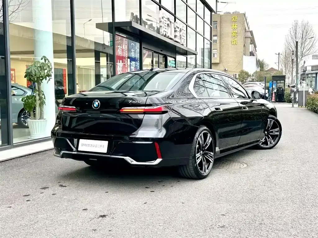 BMW 7 Series 2025 из CN, фото 4