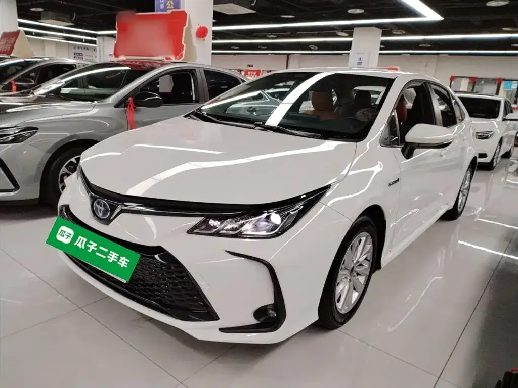 Toyota Corolla 2023 из CN, фото 1