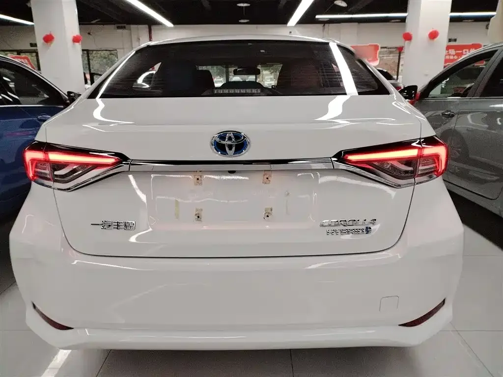 Toyota Corolla 2023 из CN, фото 3