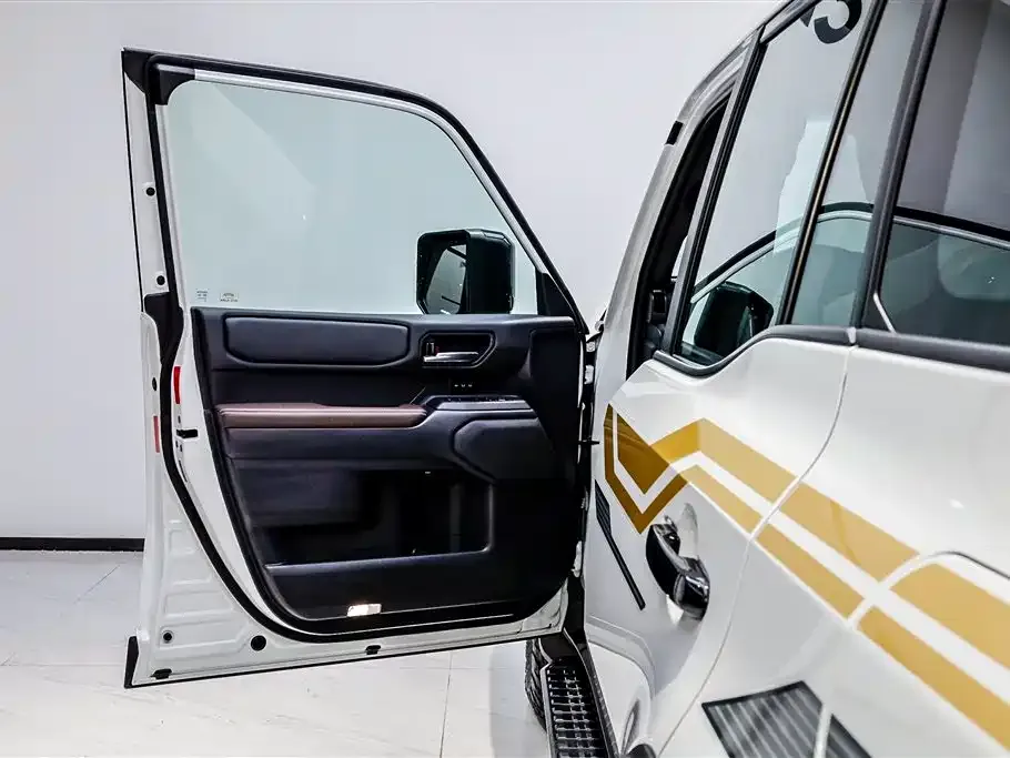 Toyota Prado — фото 5