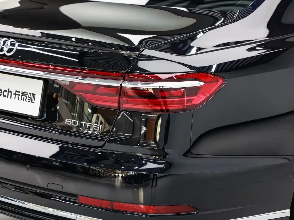 Audi A8 2025 из CN, фото 9