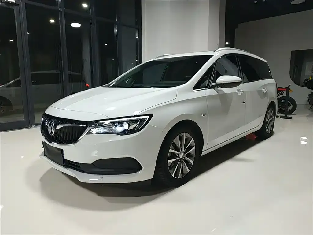 Buick GL6 2023 из CN, фото 3