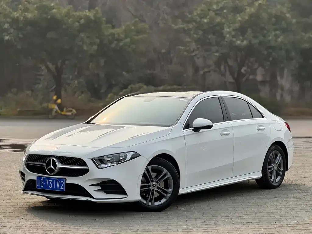 Mercedes-Benz A-Class — фото 1