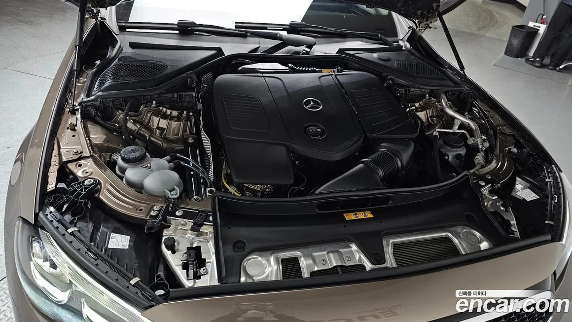 Mercedes-Benz E-Class 2025 из KR, фото 10
