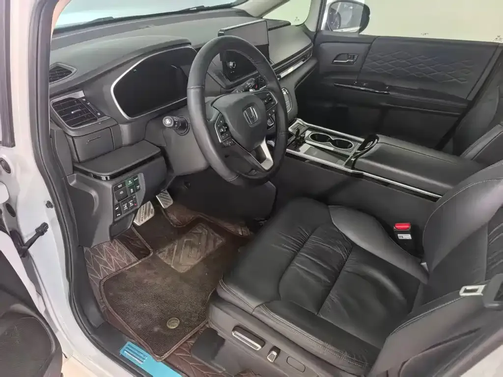 Honda Elysion 2024 из CN, фото 6