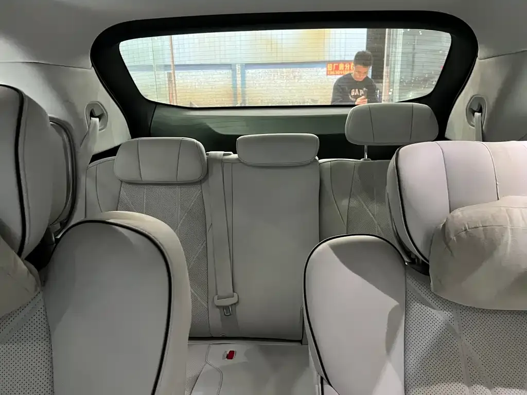 XPeng X9 2024 из CN, фото 4