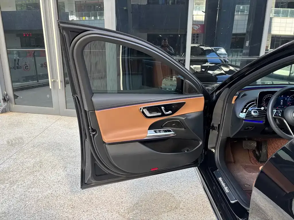 Mercedes-Benz E-Class 2024 из CN, фото 8