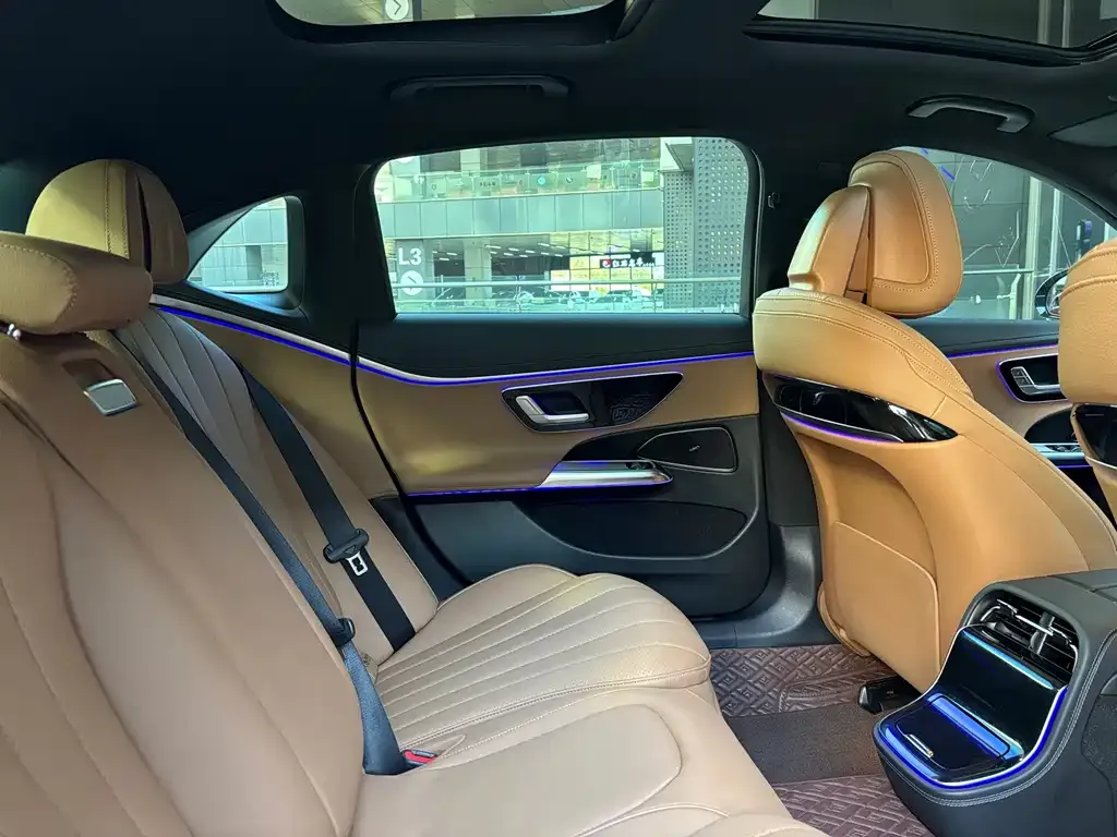 Mercedes-Benz E-Class 2024 из CN, фото 2