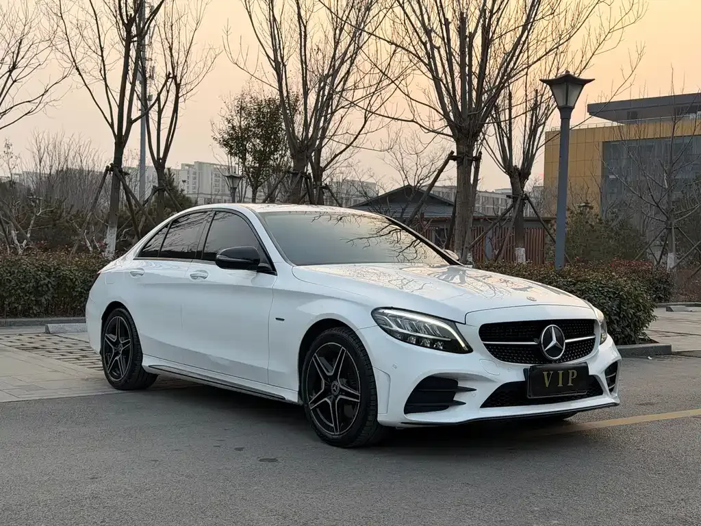 Mercedes-Benz C-Class — фото 4