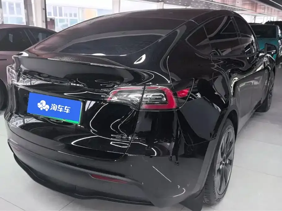 Tesla Model Y — фото 3
