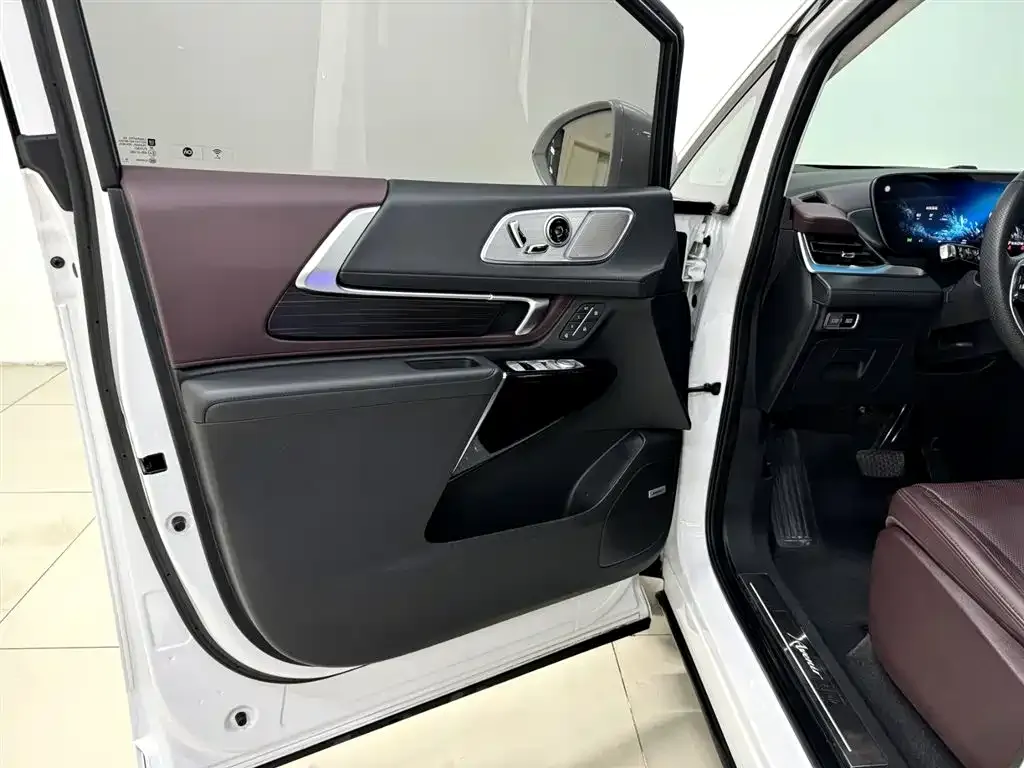 Buick Century 2024 из CN, фото 6