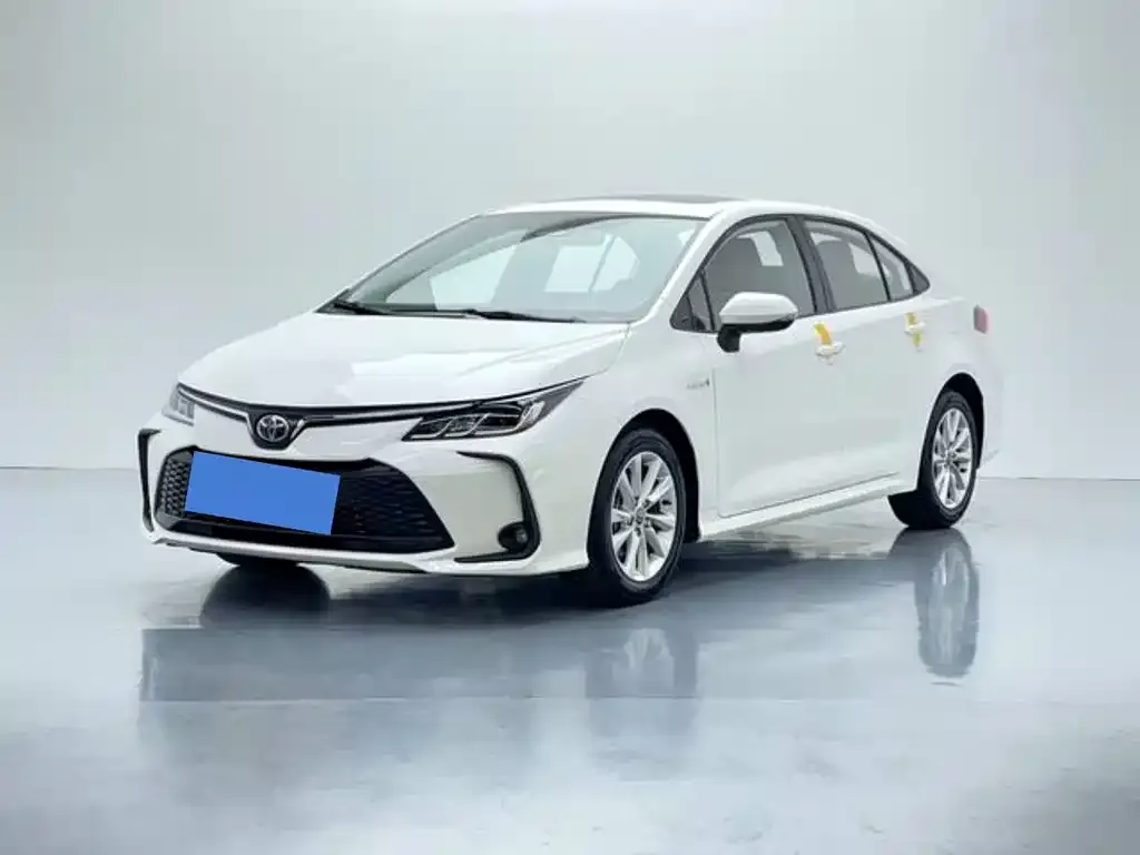 Toyota Corolla — фото 1