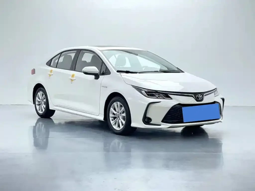 Toyota Corolla — фото 8
