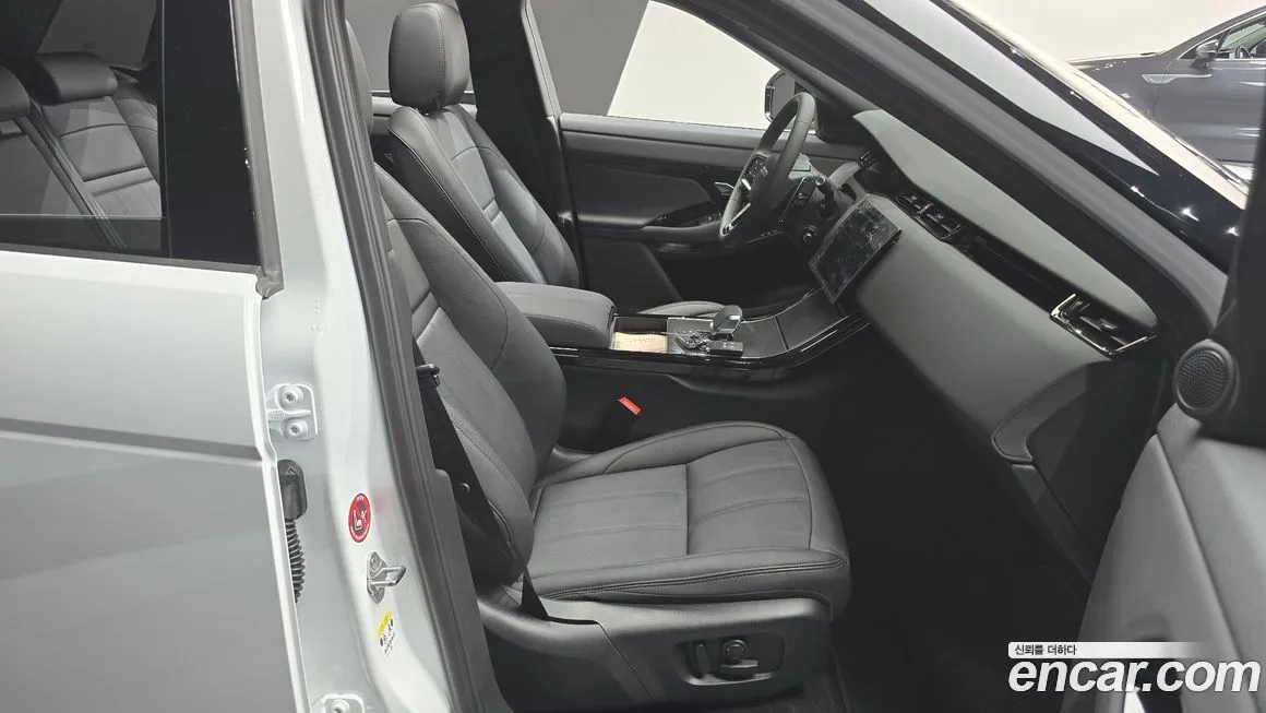 Land Rover Range Rover Evoque 2026 из KR, фото 5