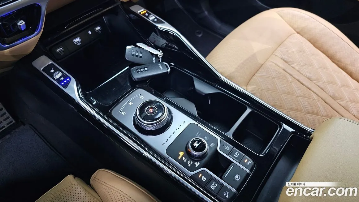 Kia Sorento — фото 10