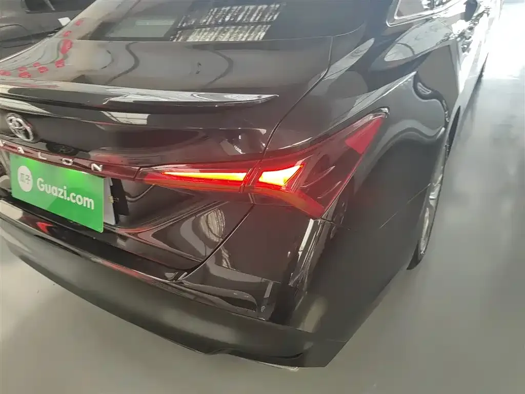 Toyota Avalon 2022 из CN, фото 2