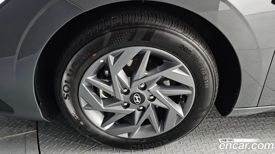 Hyundai AVANTE — фото 8