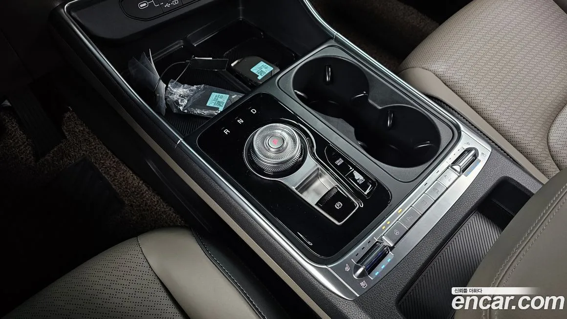 Kia Carnival — фото 10