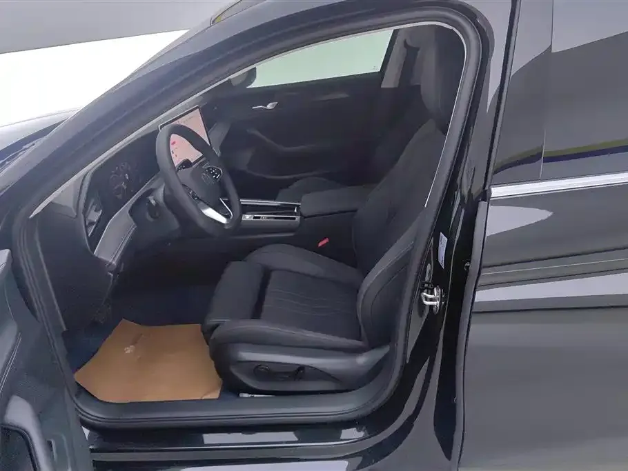 Volkswagen Magotan 2025 из CN, фото 6