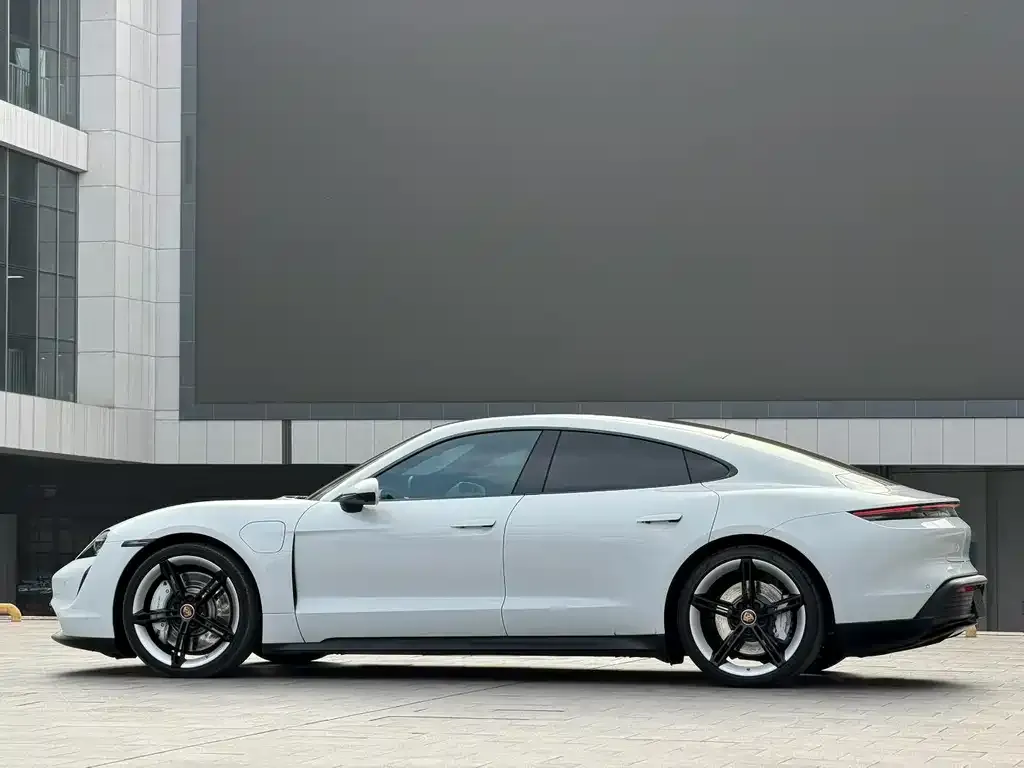Porsche Taycan 2021 из CN, фото 2