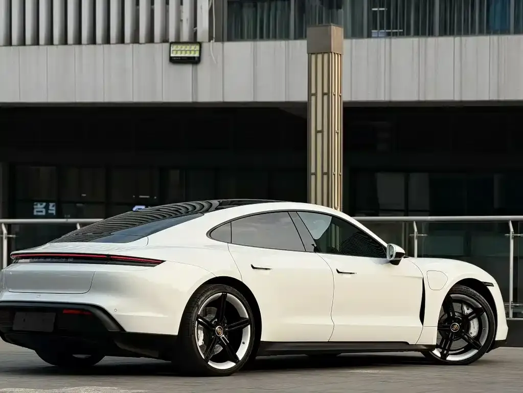 Porsche Taycan 2021 из CN, фото 3