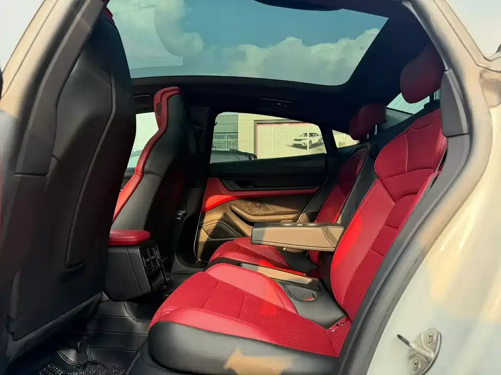 Porsche Taycan 2021 из CN, фото 9