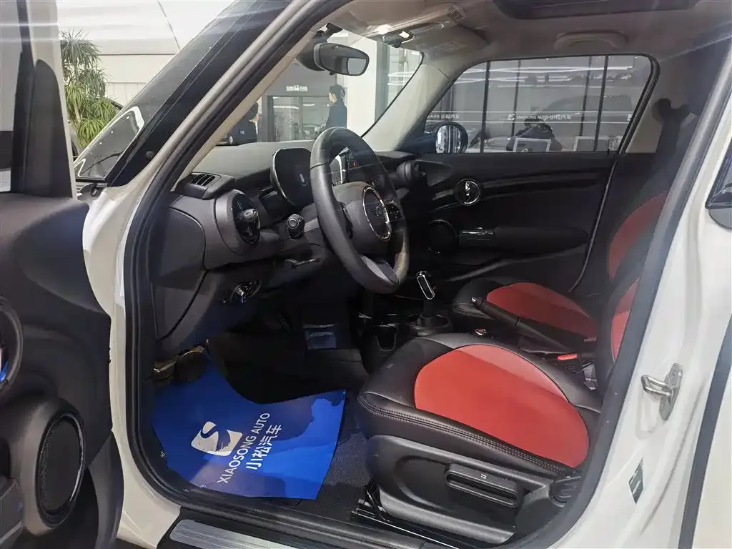 MINI Cooper (3-door) 2024 из CN, фото 9