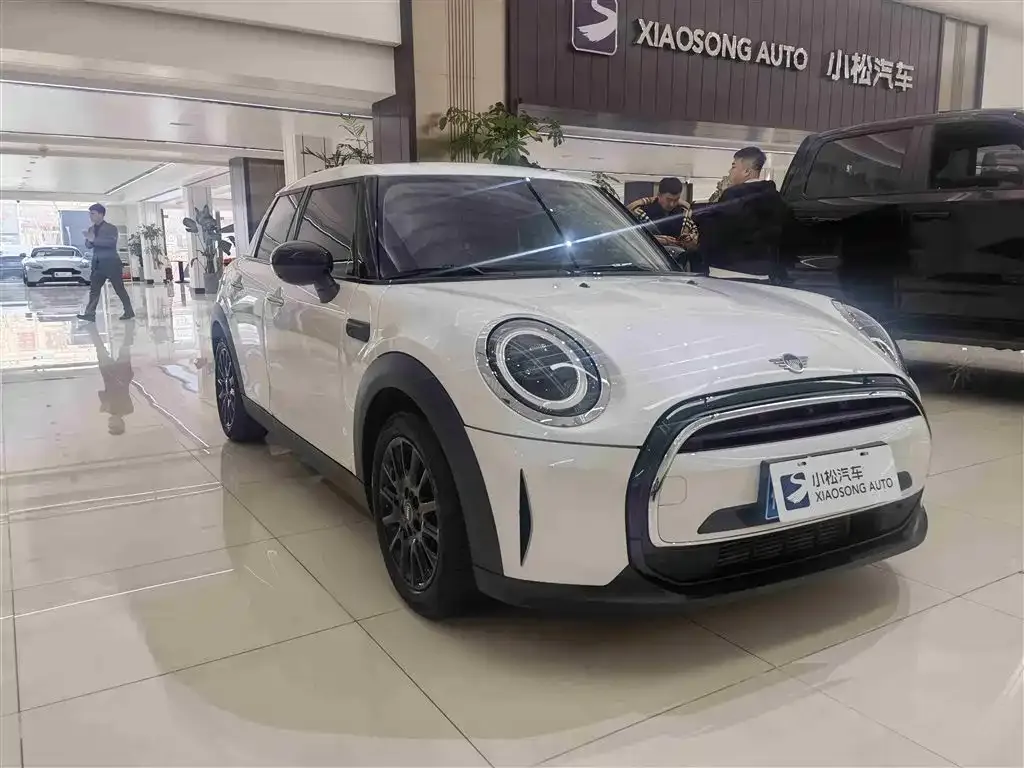 MINI Cooper (3-door) 2024 из CN, фото 4