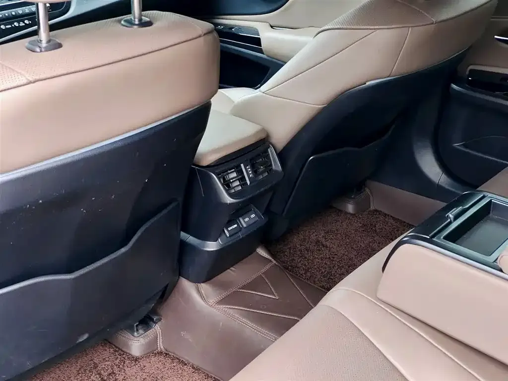 Lexus ES 2023 из CN, фото 6