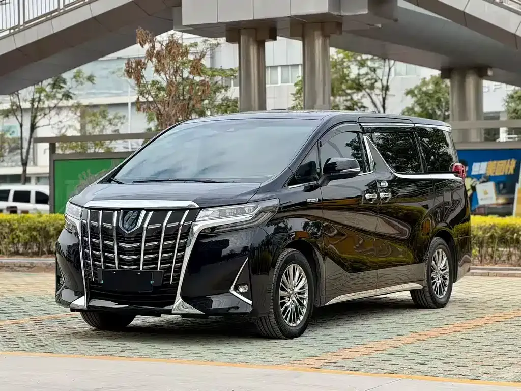 Toyota Alphard 2022 из CN, фото 1
