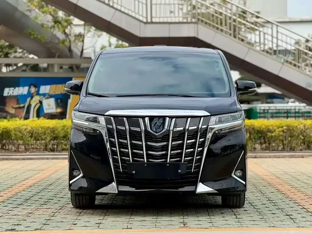 Toyota Alphard 2022 из CN, фото 9