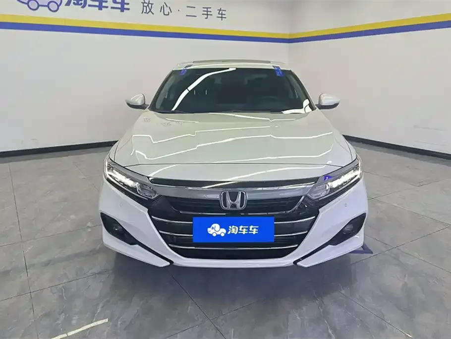 Honda Accord — фото 10