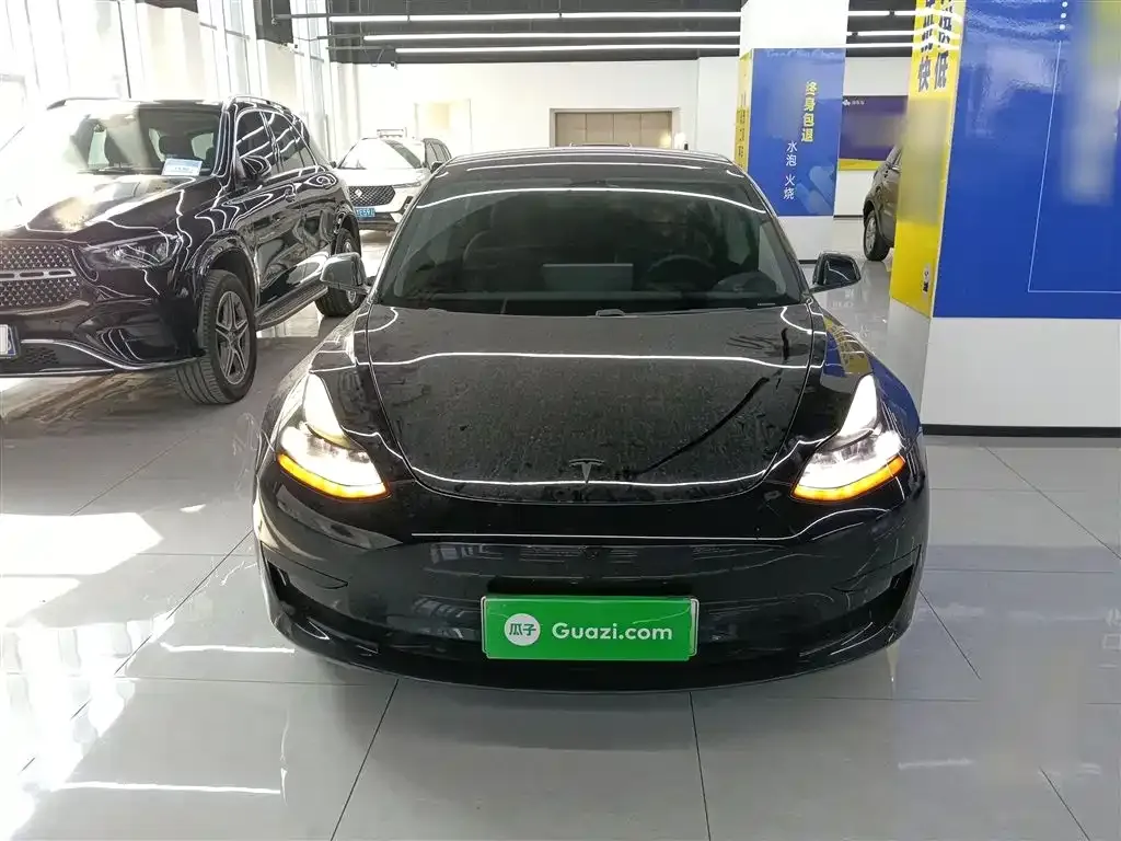 Tesla Model 3 — фото 3