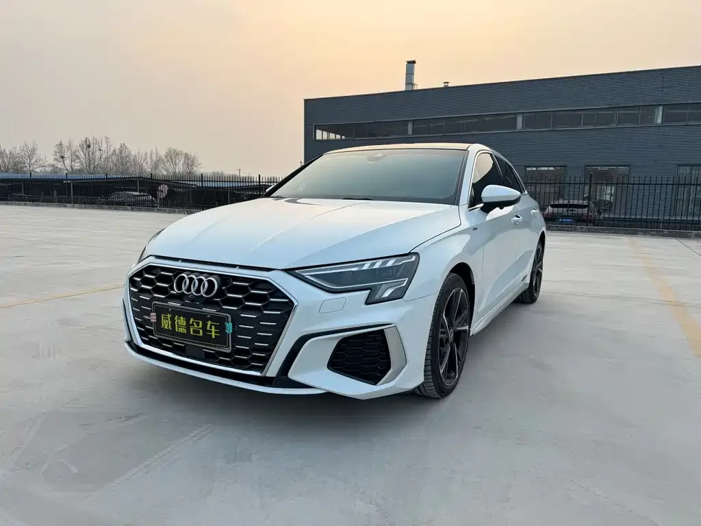 Audi A3 2022 из CN, фото 1