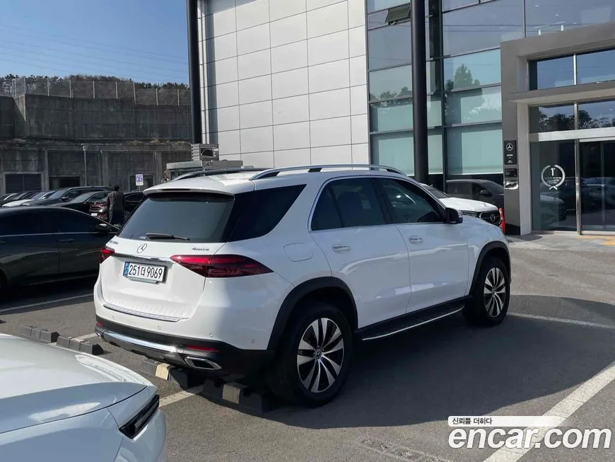 Mercedes-Benz GLE-Class — фото 5