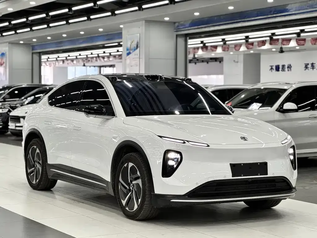 NIO EC6 — фото 9