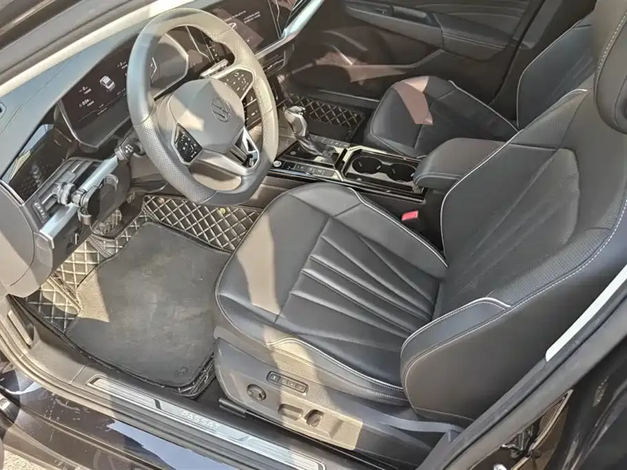 Volkswagen Passat 2023 из CN, фото 8