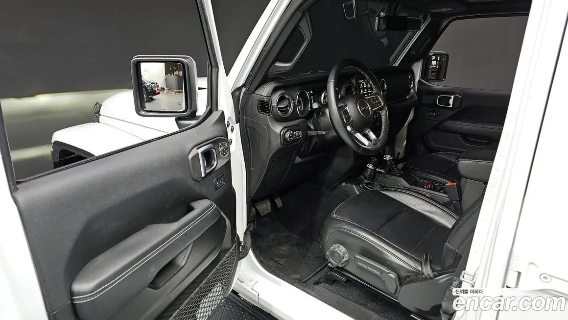 Jeep Wrangler 2022 из KR, фото 10