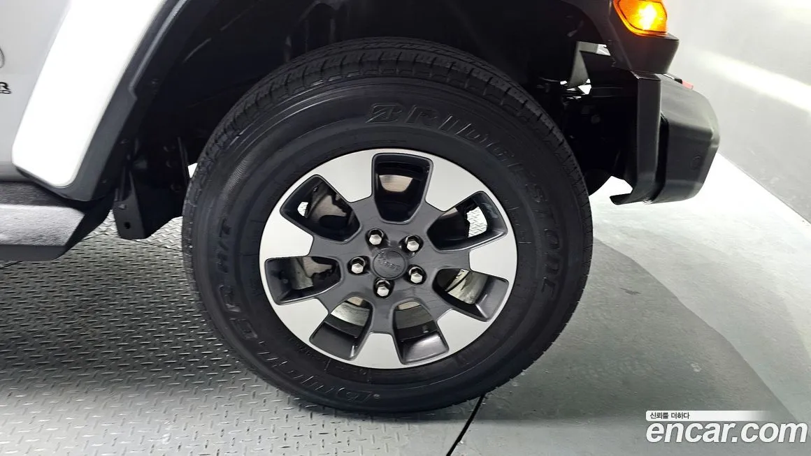 Jeep Wrangler 2022 из KR, фото 7