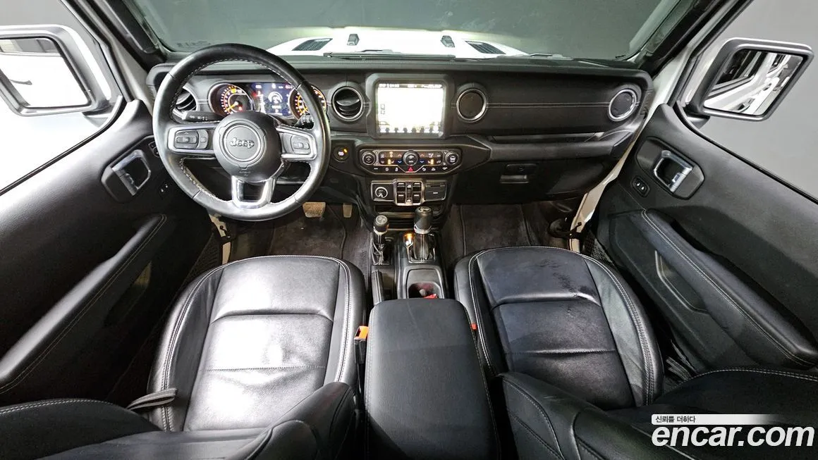 Jeep Wrangler 2022 из KR, фото 8