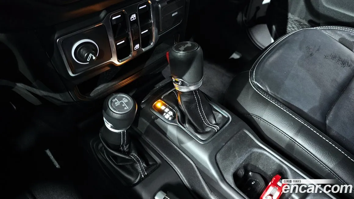 Jeep Wrangler 2022 из KR, фото 6