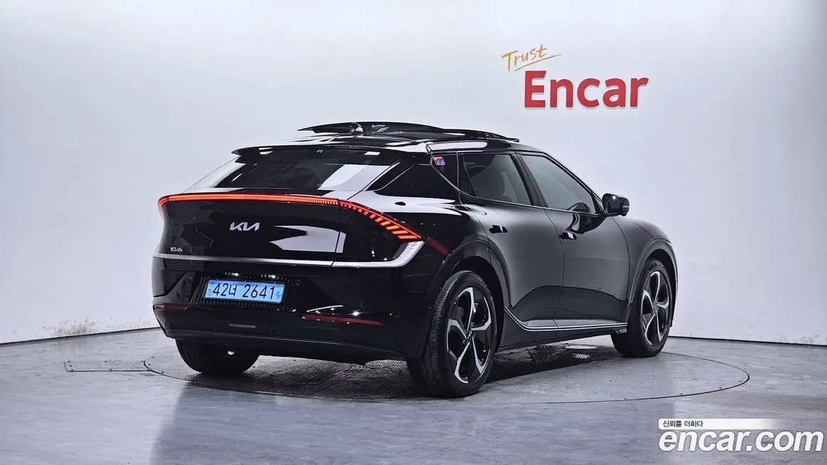 Kia EV6 — фото 4