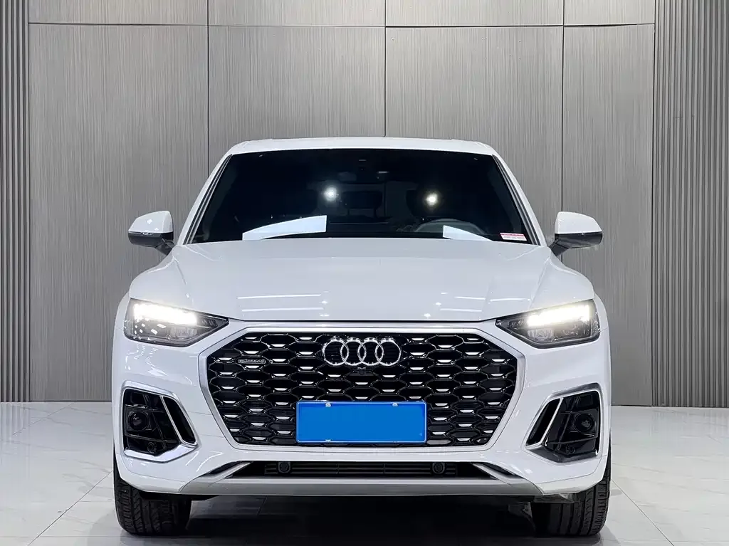 Audi Q5L Sportback 2023 из CN, фото 8